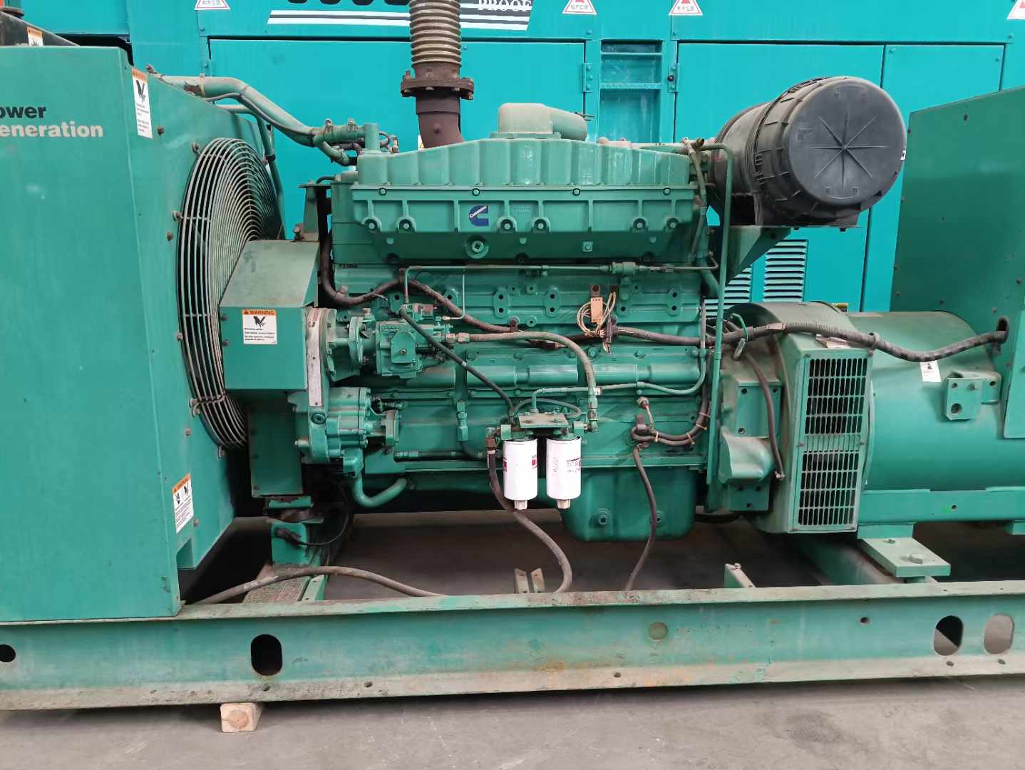 郊区过载会对 600kW 柴油发电机组造成哪些损害?